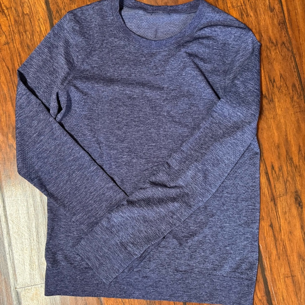 Lululemon-Swiftly Breathe Relaxed Fit long sleeved shirt- 4 - Picture 3 of 7